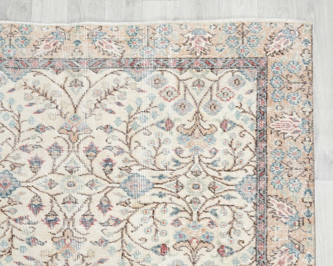 Beige Oushak Rug 5' 2" x 9' | No. VR69627