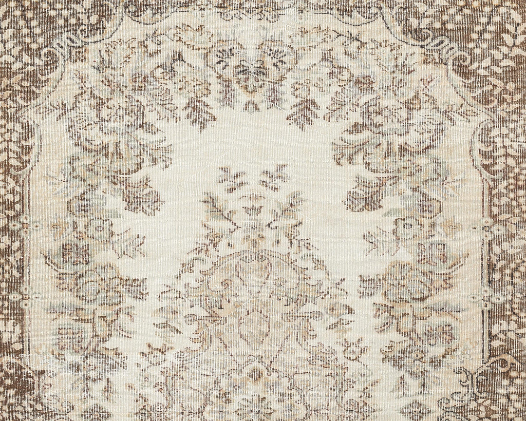 Oushak Rug 5' 5" x 8' 10" | No. VR88154