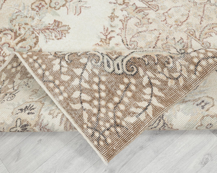Oushak Rug 5' 5" x 8' 10" | No. VR88154