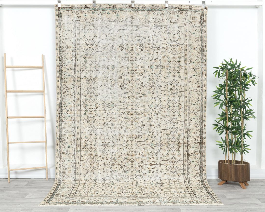 Oushak Rug 5' 8" x 9' | No. VR14247