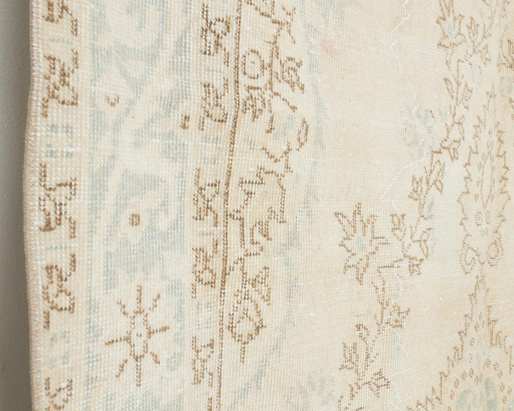 Beige Oushak Rug 5' 8" x 9' 10" | No. VR19276