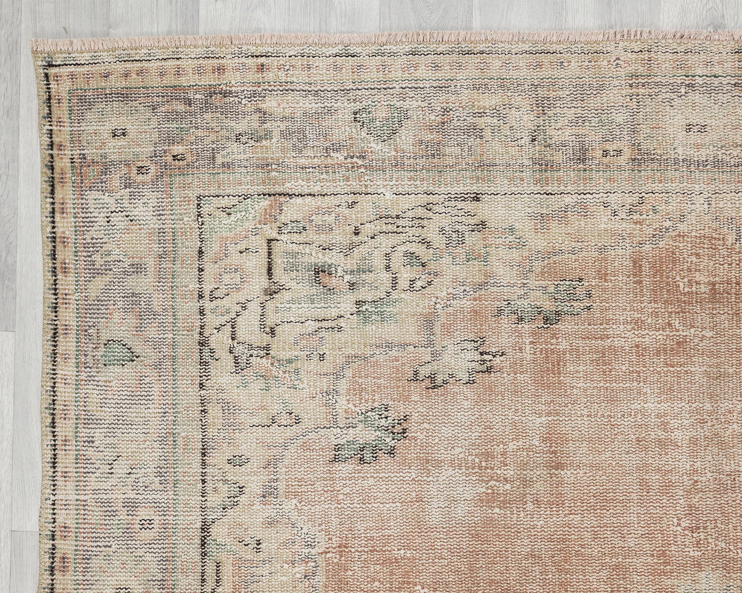 Neutral Oushak Rug 6' 1" x 10' | No. VR66788