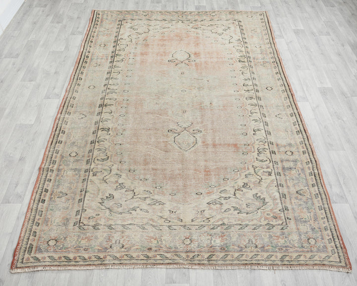 Beige Oushak Rug 6' 1" x 9' 8" | No. VR54070