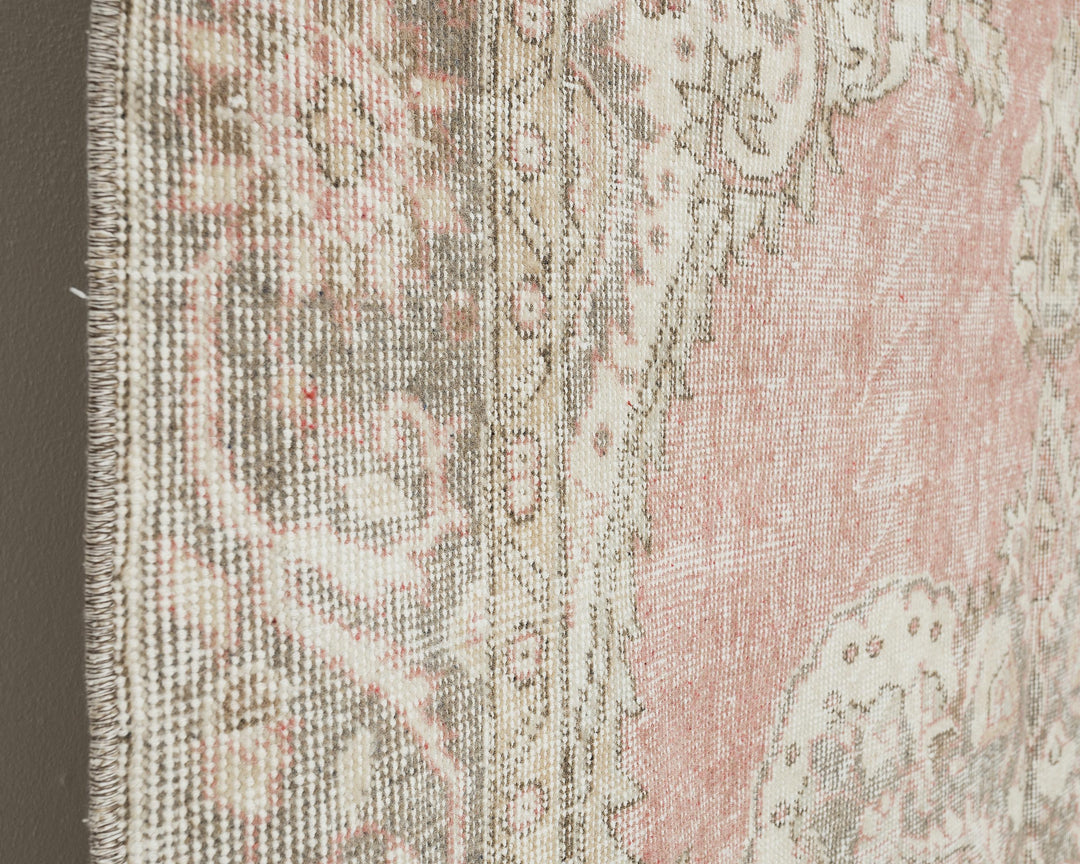 Neutral Oushak Rug 5' 10" x 9' 1" | No. VR71177