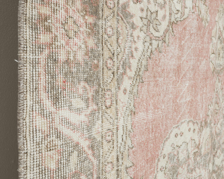 Neutral Oushak Rug 5' 10" x 9' 1" | No. VR71177