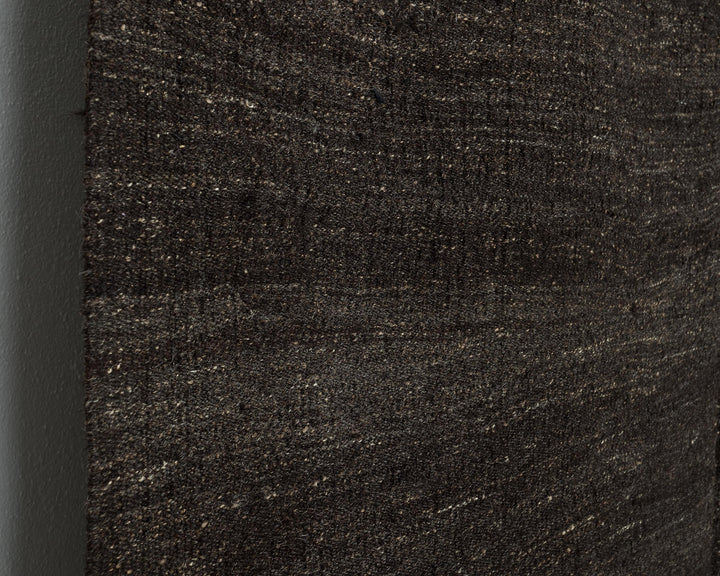 Brown Kilim Rug 5' 7" x 8' 5" | No. VR51720