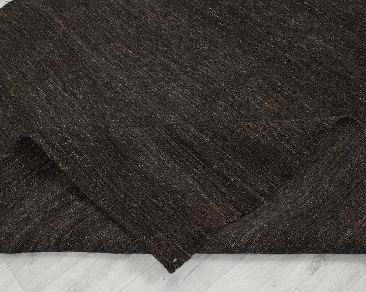 Brown Kilim Rug 5' 7" x 8' 5" | No. VR51720