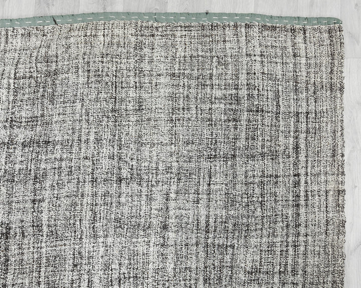 Gray Kilim Rug 6' 8" x 8' 8" | No. VR10615
