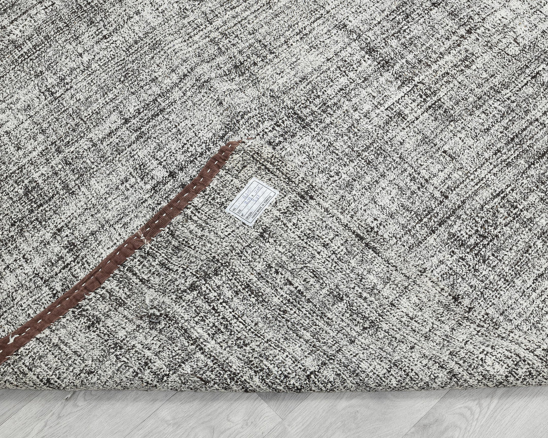 Gray Kilim Rug 6' 8" x 8' 8" | No. VR10615