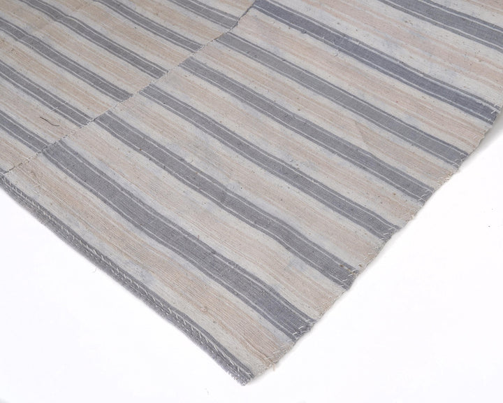 Neutral Kilim Rug 5' 6" x 8' 8" | No. VR81286