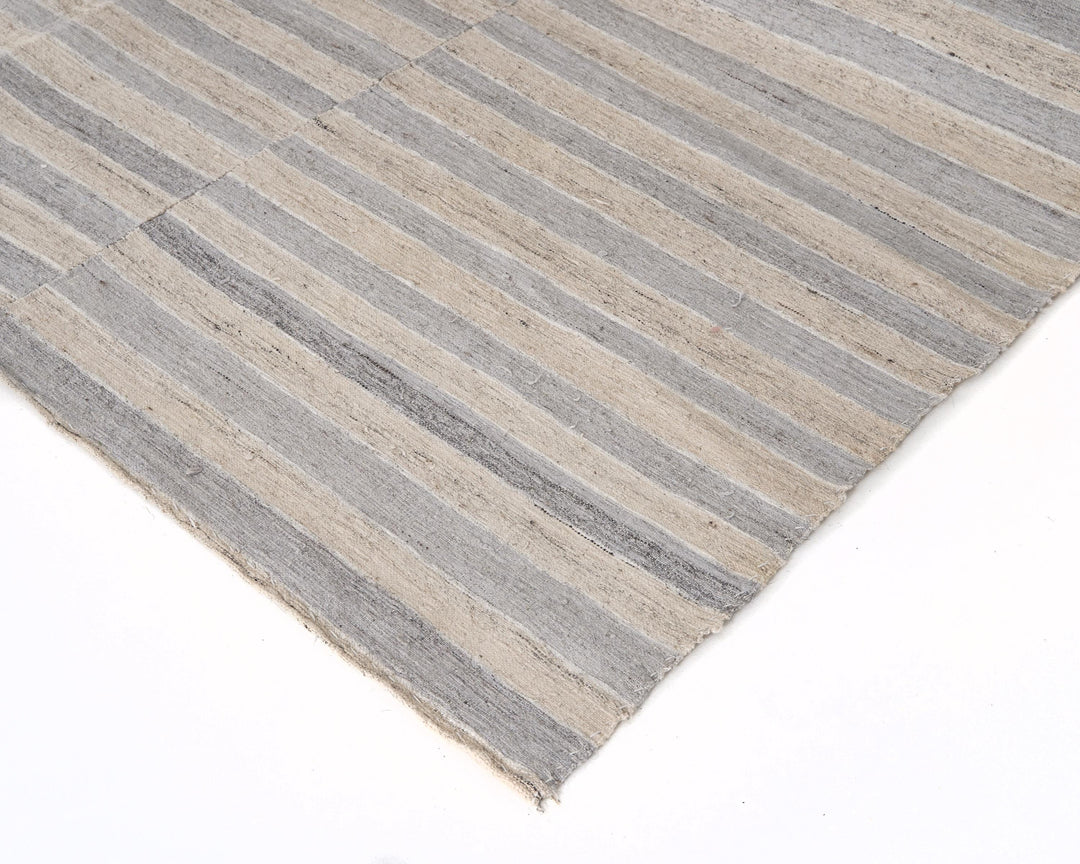 Neutral Kilim Rug 6' 1" x 9' | No. VR65674