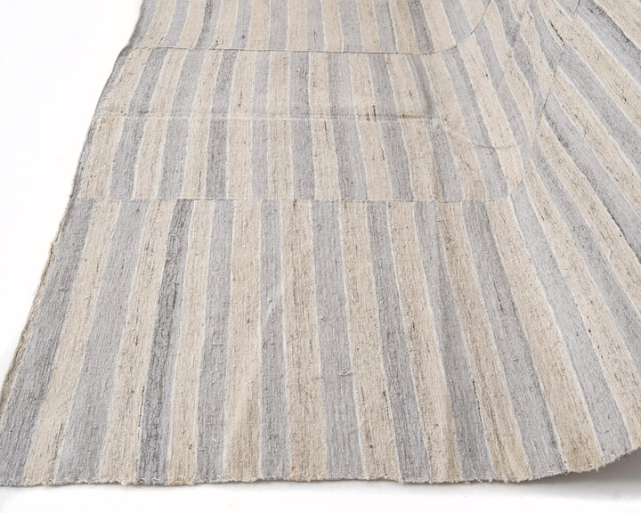 Neutral Kilim Rug 6' 1" x 9' | No. VR65674