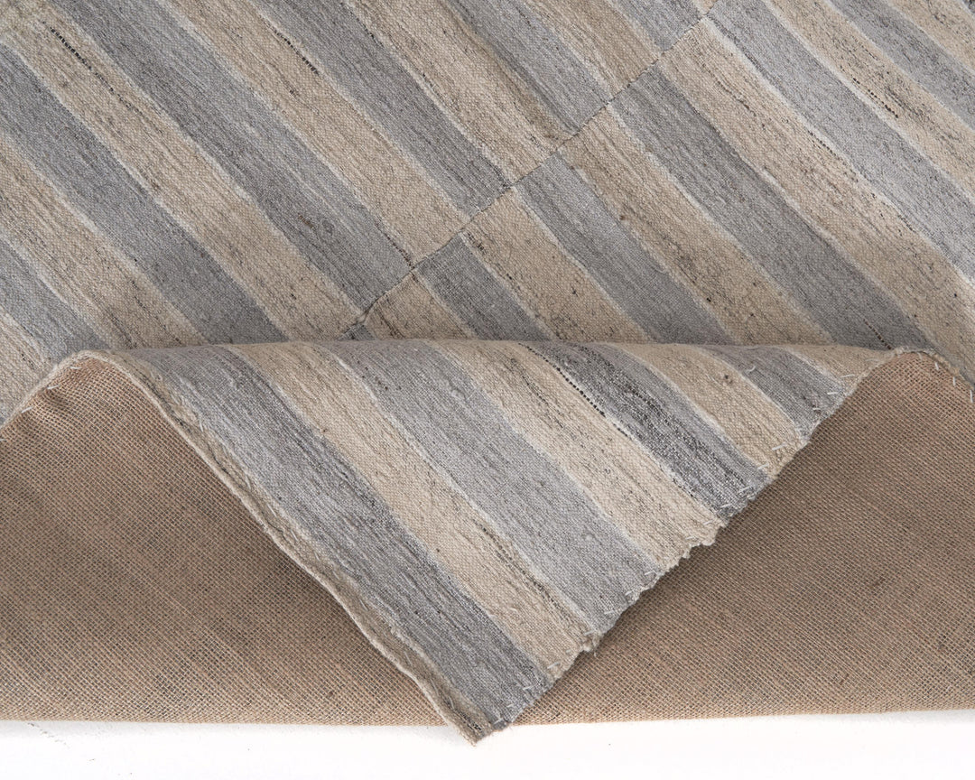 Neutral Kilim Rug 6' 1" x 9' | No. VR65674