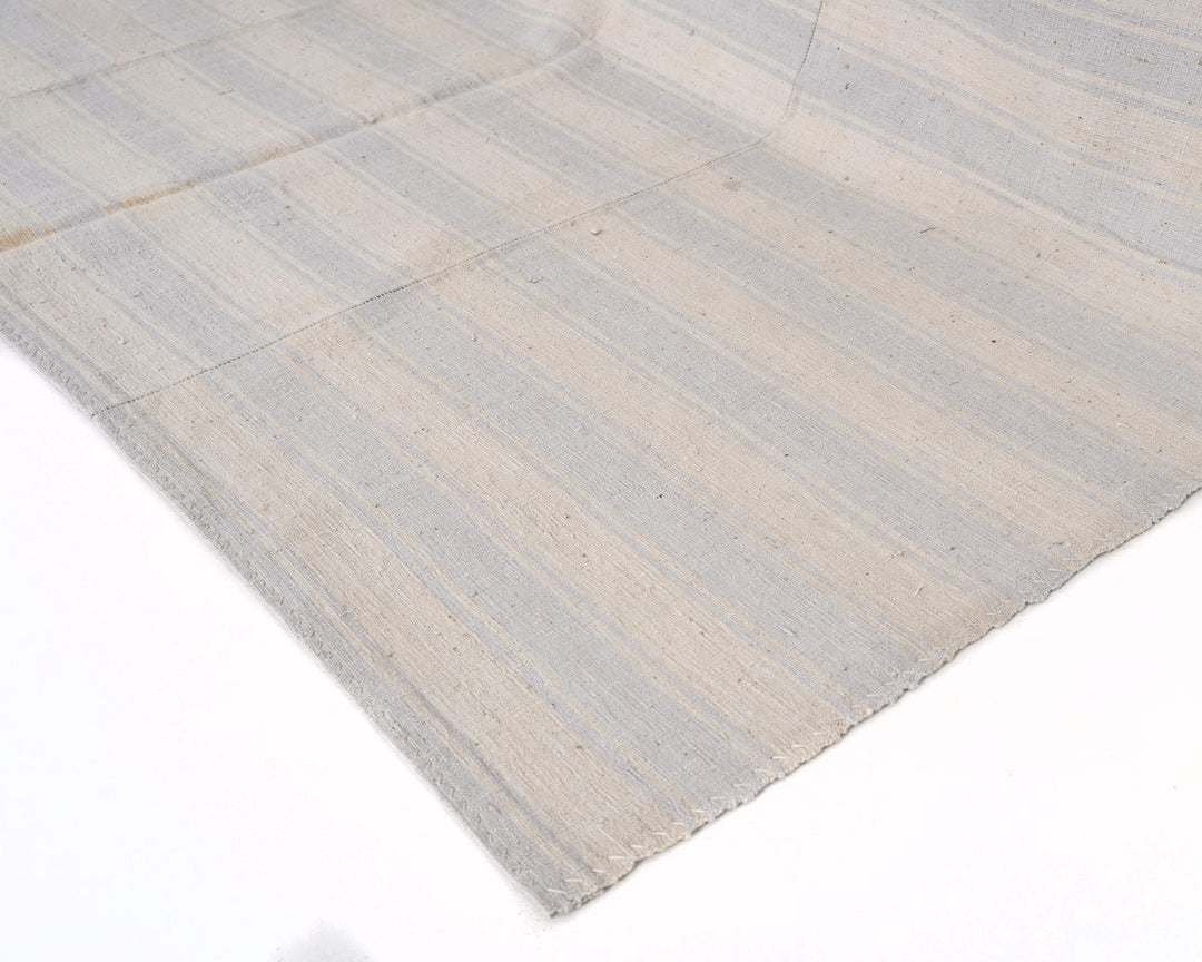 Neutral Kilim Rug 5' 5" x 8' 6" | No. VR18668