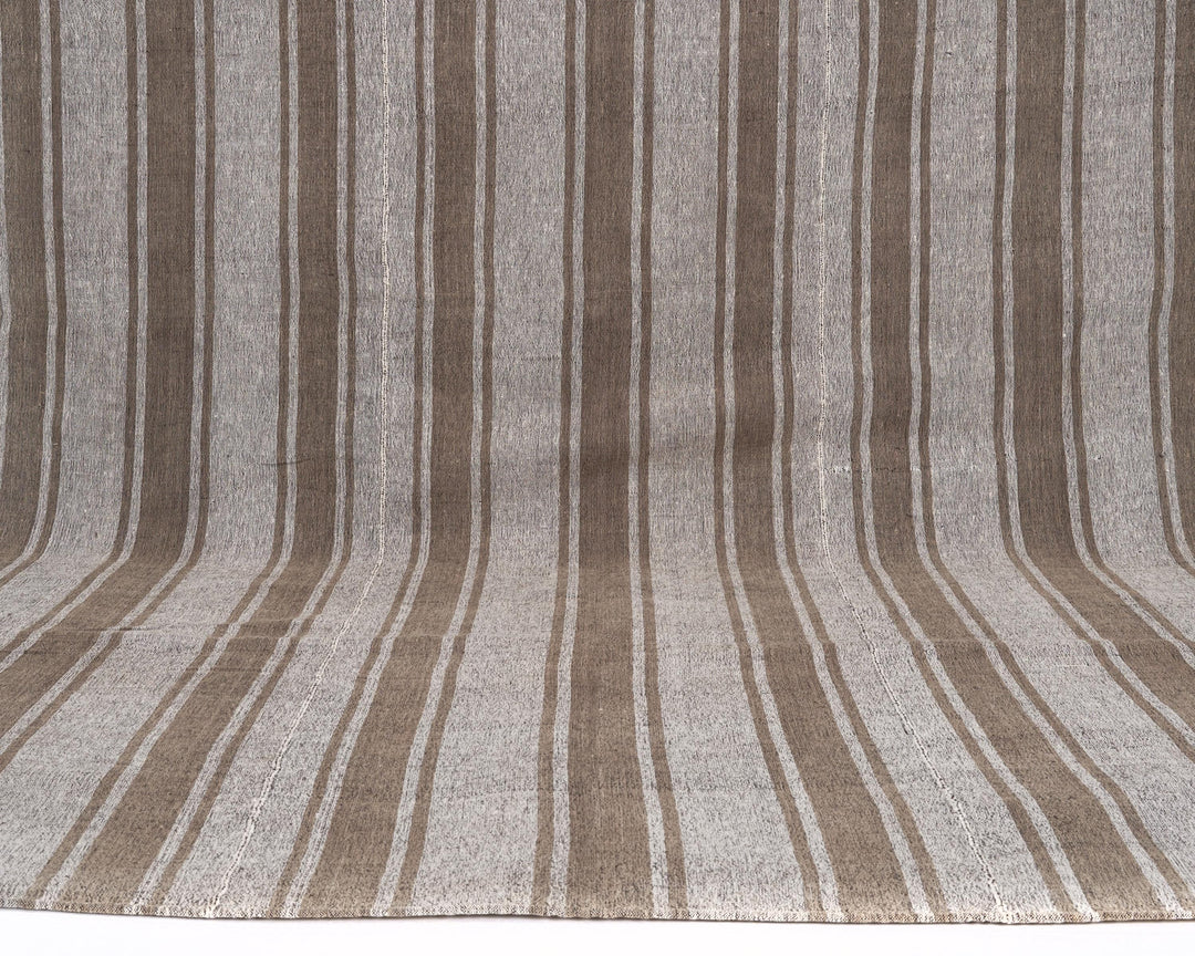 Kilim Rug 6' 7" x 10' 4" | No. VR34528