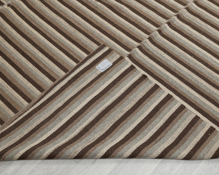 Kilim Rug 10' x 13' 1" | No. VR23971