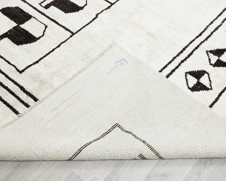White Vintage Turkish Rug 10' 2" x 12' 4" | No. VR76768