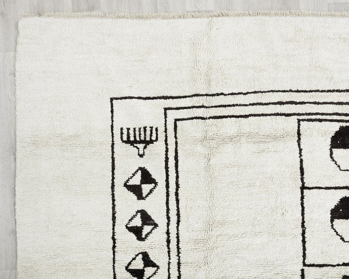 White Vintage Turkish Rug 10' 2" x 12' 4" | No. VR76768