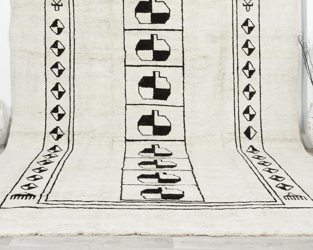 White Vintage Turkish Rug 10' 2" x 12' 4" | No. VR76768