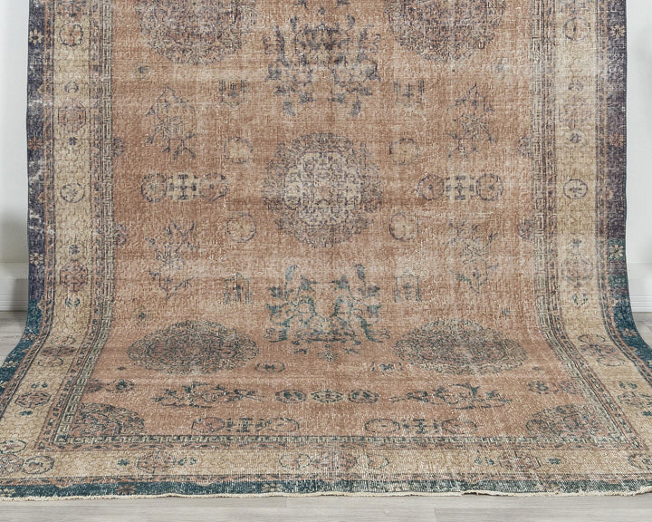 Vintage Turkish Rug 6' 7" x 10' 4" | No. VR99957