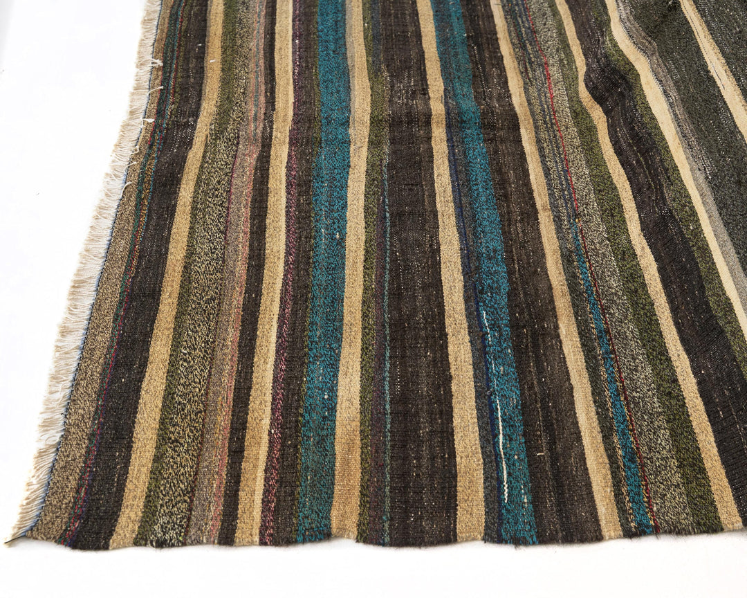 Kilim Rug 9' x 5' 5" | No. VR95248