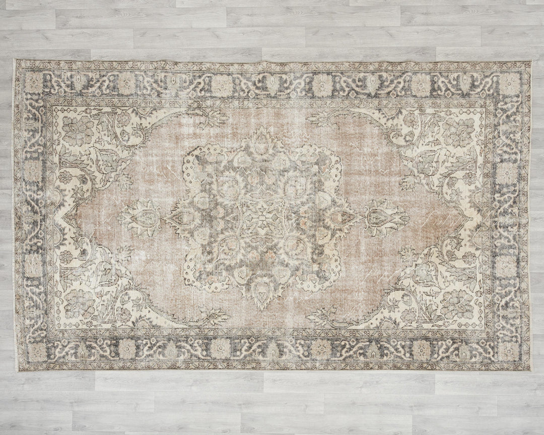 Oushak Rug 6' 3" x 9' 10" | No. VR17527
