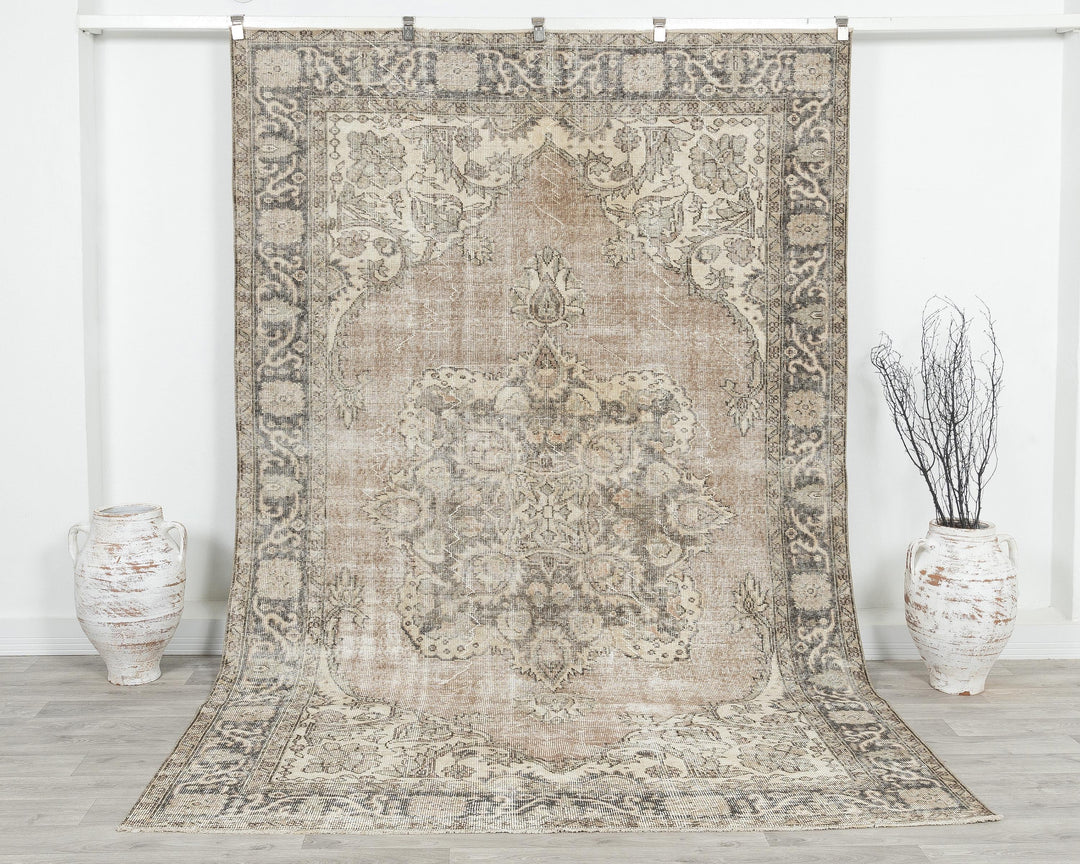 Oushak Rug 6' 3" x 9' 10" | No. VR17527