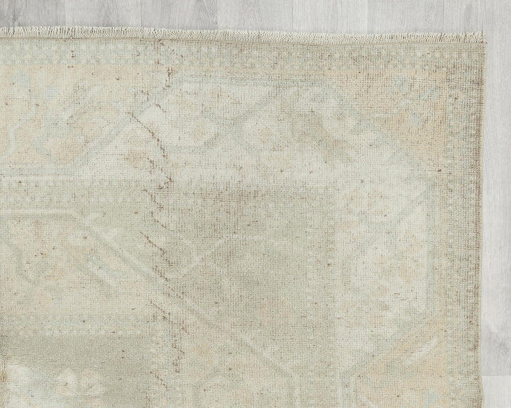 Beige Oushak Rug 5' 5" x 9' 6" | No. VR98399
