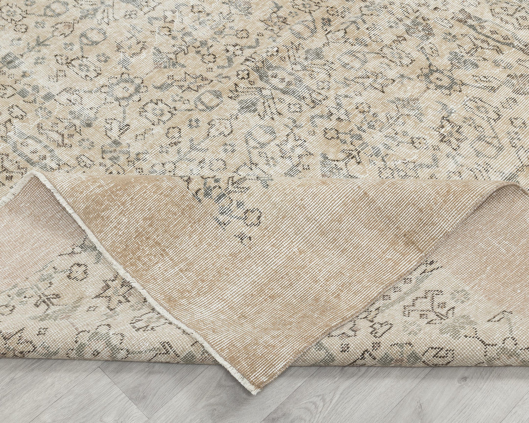 Faded Oushak Rug 6' 11" x 10' | No. VR86985