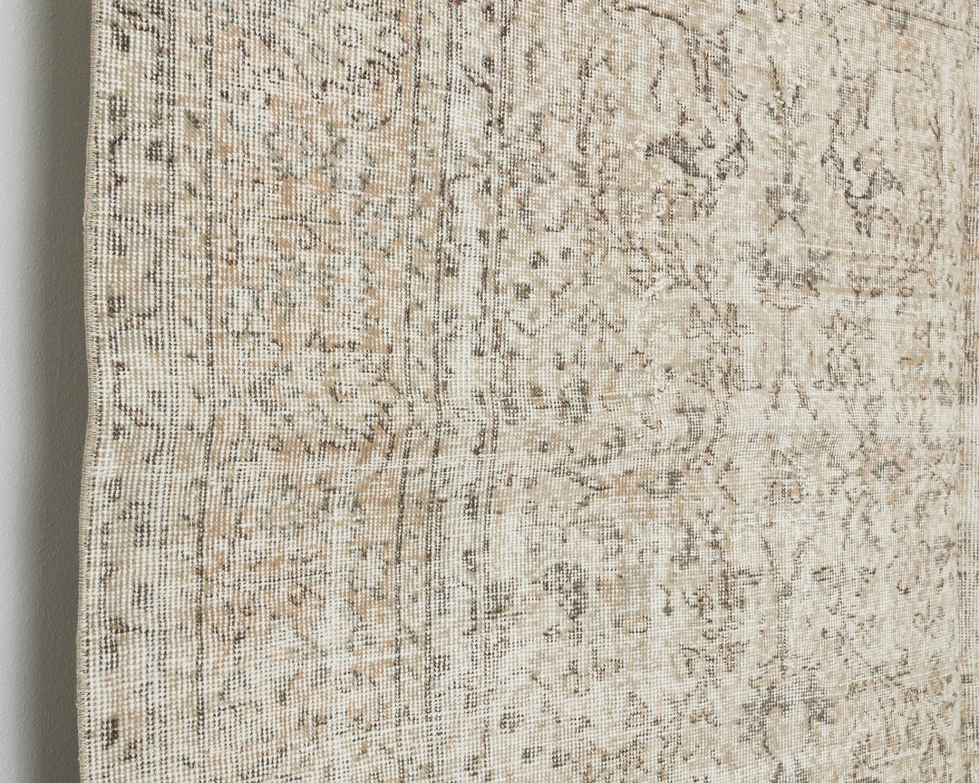 Neutral Oushak Rug 7' 1" x 10' 4" | No. VR46417