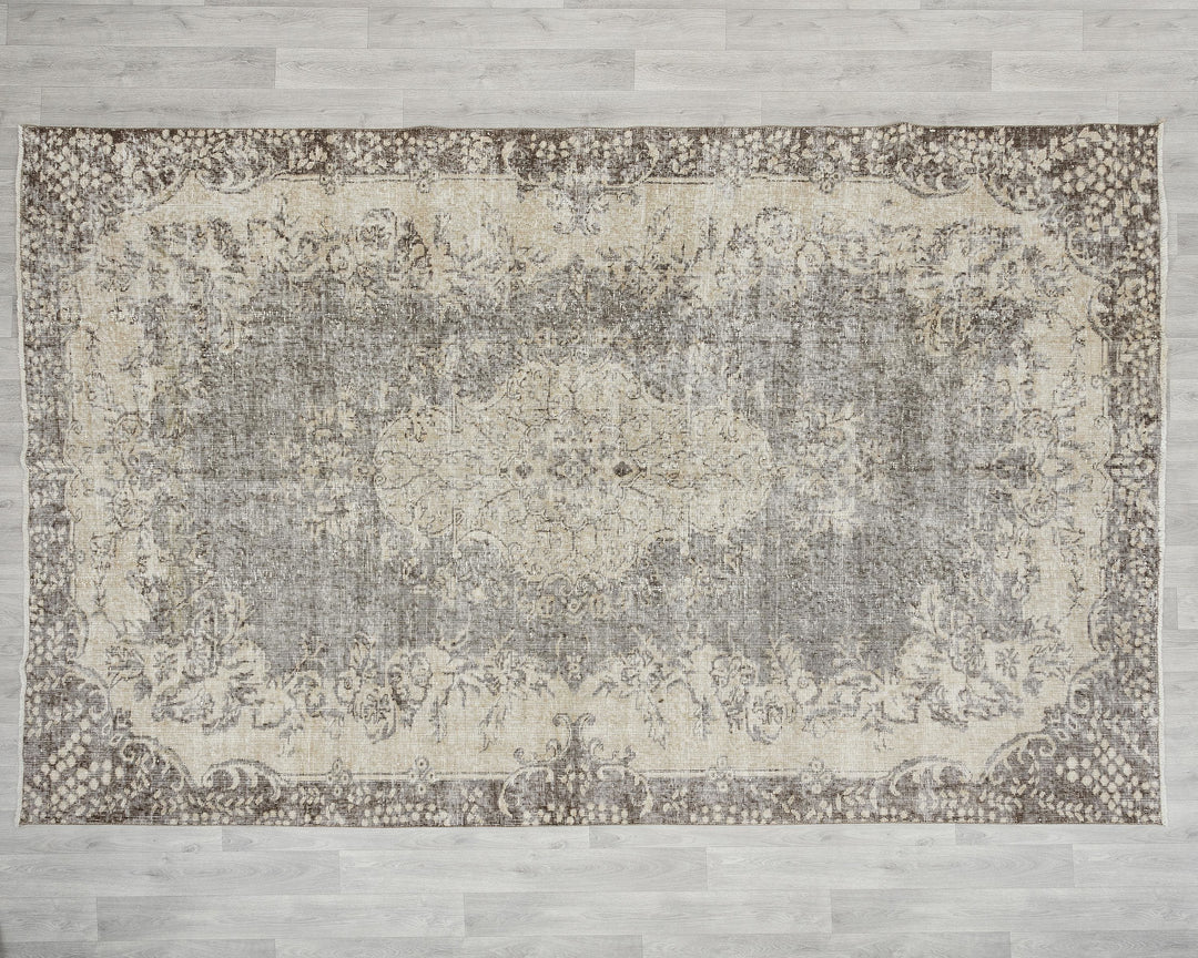 Oushak Rug 6' 9" x 10' 2" | No. VR37941