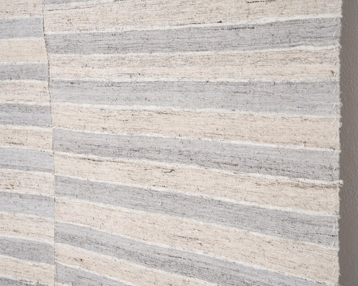 Neutral Kilim Rug 6' 1" x 9' | No. VR65674