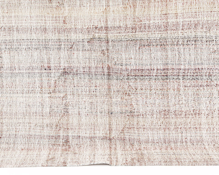 Kilim Rug 5' 5" x 7' 10" | No. VR33693