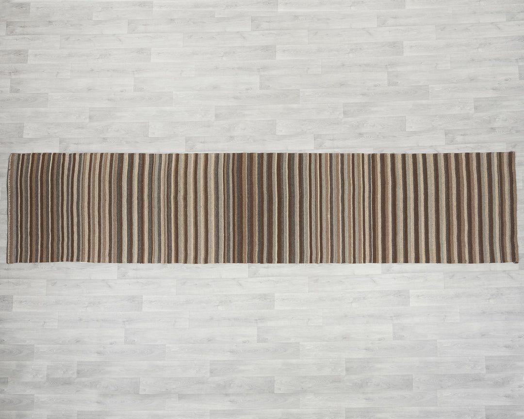 Brown Runner Rug 2' 11" x 12' 9" | No. VR21395
