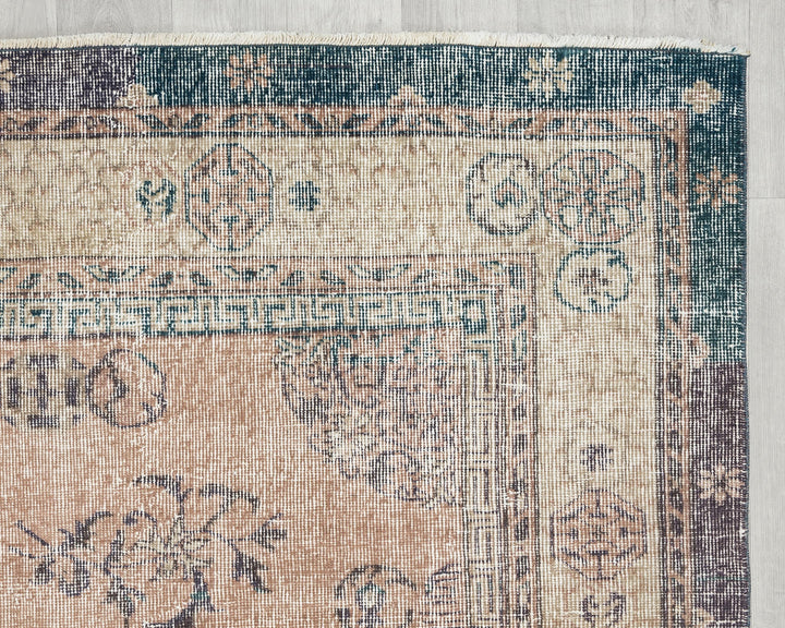 Vintage Turkish Rug 6' 7" x 10' 4" | No. VR99957