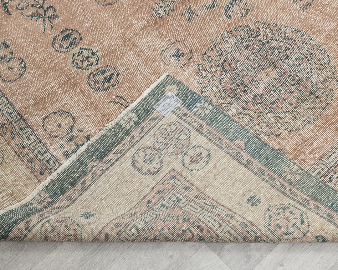 Vintage Turkish Rug 6' 7" x 10' 4" | No. VR99957