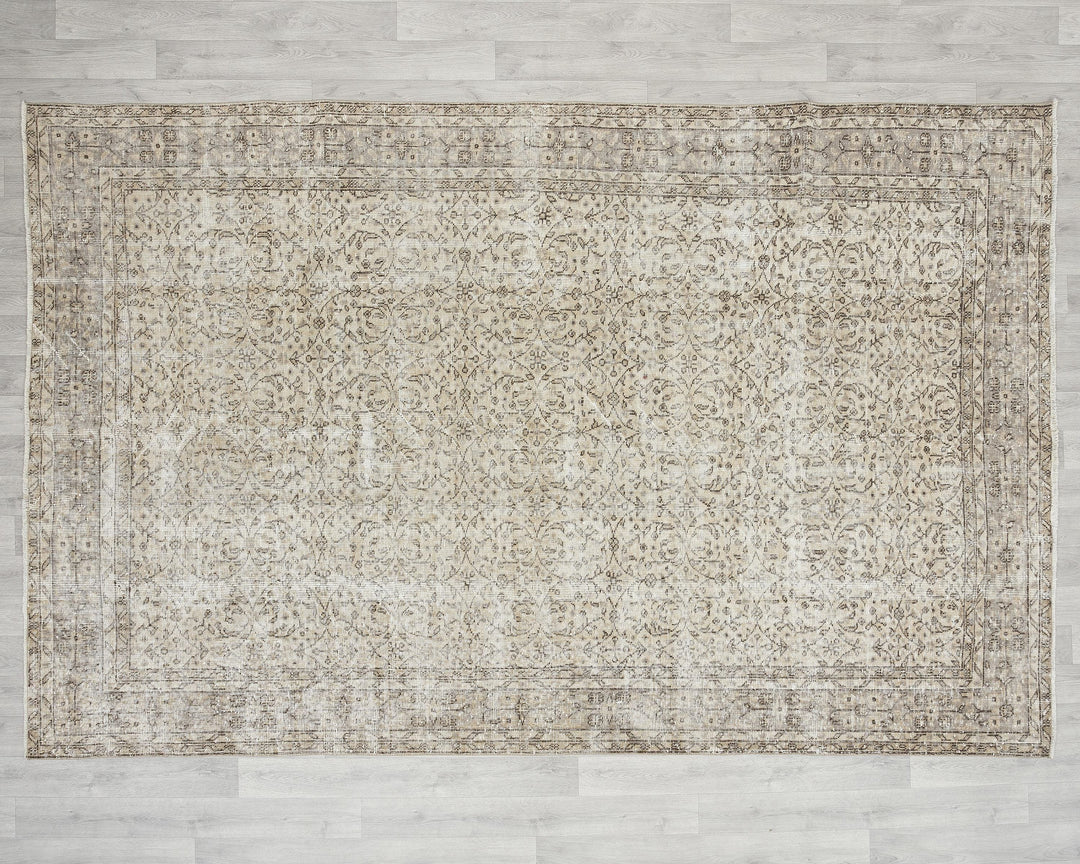 Beige Oushak Rug 6' 9" x 10' | No. VR36939