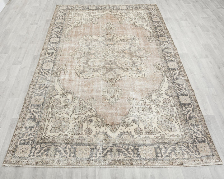 Oushak Rug 6' 3" x 9' 10" | No. VR17527
