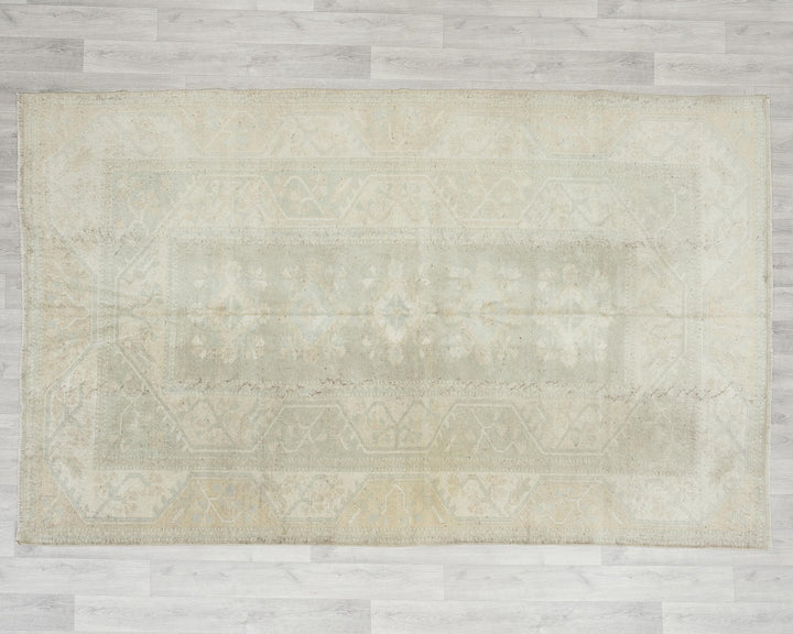Beige Oushak Rug 5' 5" x 9' 6" | No. VR98399