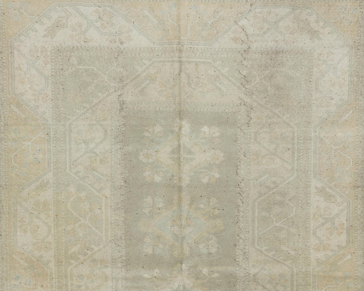 Beige Oushak Rug 5' 5" x 9' 6" | No. VR98399