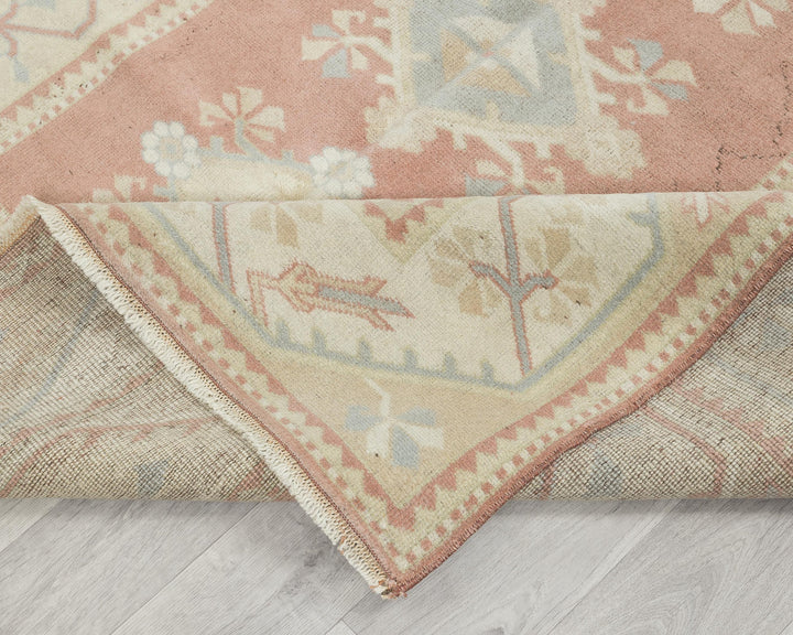 Faded Oushak Rug 5' 3" x 7' 7" | No. VR82788