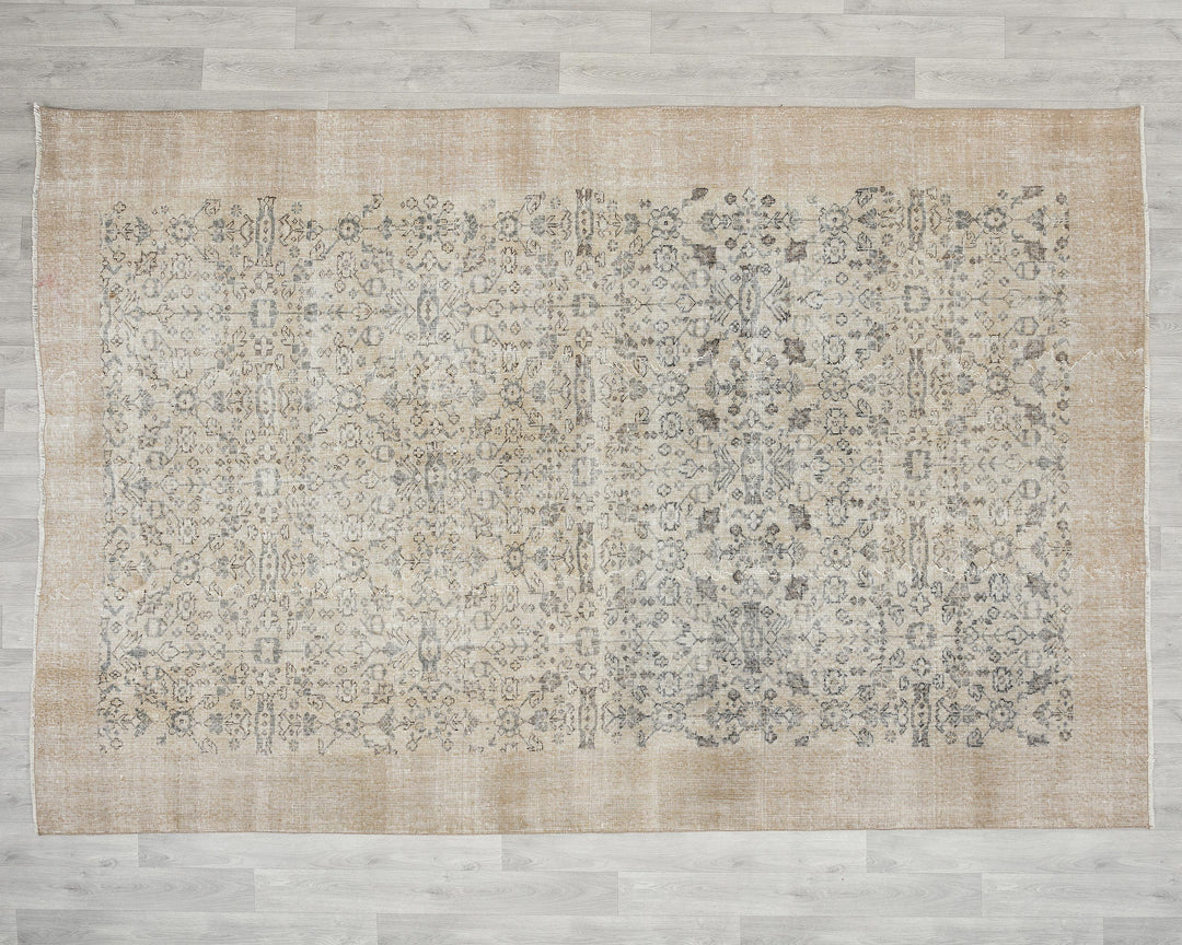 Faded Oushak Rug 6' 11" x 10' | No. VR86985