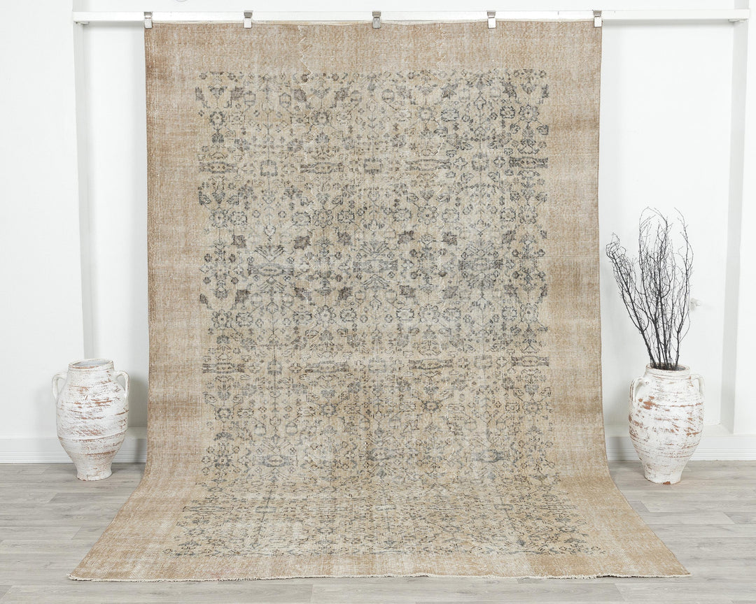 Faded Oushak Rug 6' 11" x 10' | No. VR86985