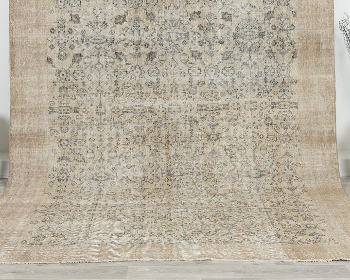 Faded Oushak Rug 6' 11" x 10' | No. VR86985