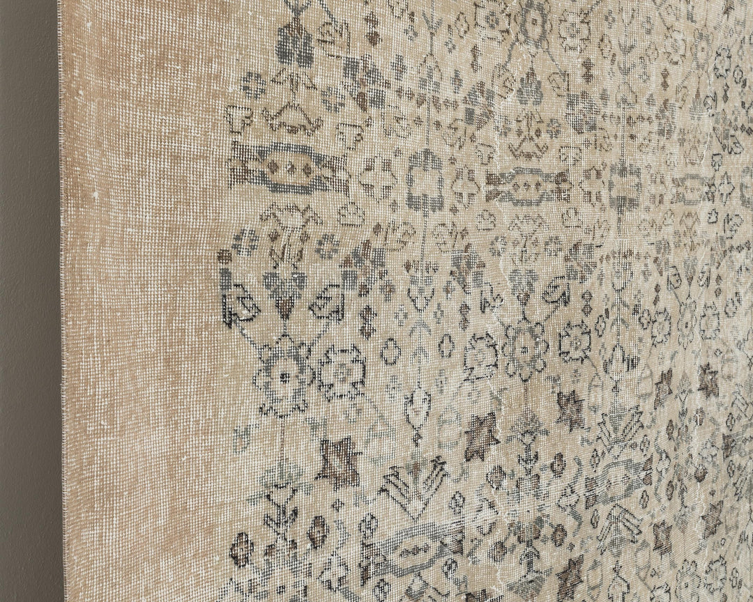 Faded Oushak Rug 6' 11" x 10' | No. VR86985