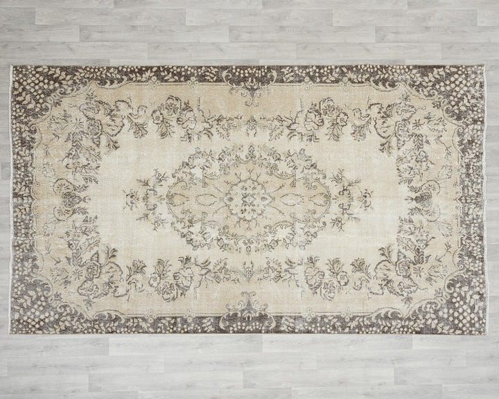 Neutral Oushak Rug 6' 5" x 10' 4" | No. VR92325