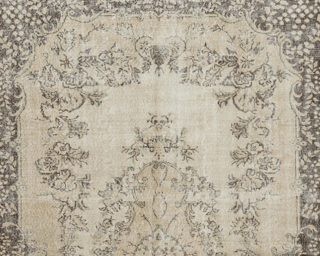 Neutral Oushak Rug 6' 5" x 10' 4" | No. VR92325