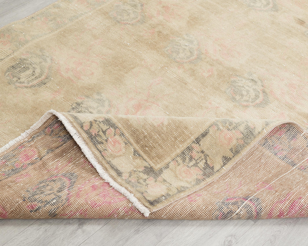 Beige Oushak Rug 4' 7" x 7' 1" | No. VR24243