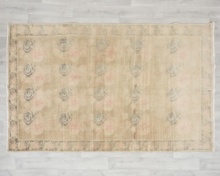 Beige Oushak Rug 4' 7" x 7' 1" | No. VR24243