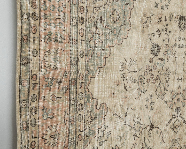 Neutral Oushak Rug 6' 8" x 10' 4" | No. VR43472